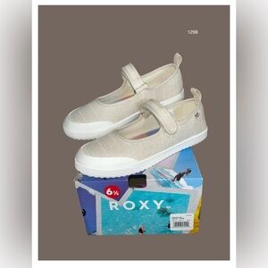 *new* Roxy Women's Sunfari Mary Jane Sneaker
